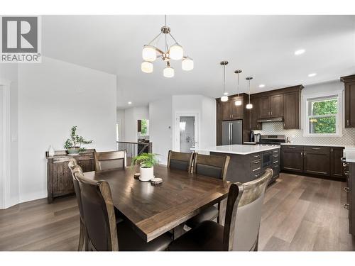 2592 Alpen Paradies Road Unit# 58, Blind Bay, BC - Indoor Photo Showing Dining Room