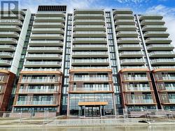 1013 - 220 MISSINNIHE WAY Mississauga, ON L5H 0A9