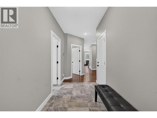1791 10 Street Sw Unit# 27, Salmon Arm, BC - Indoor Photo Showing Other Room