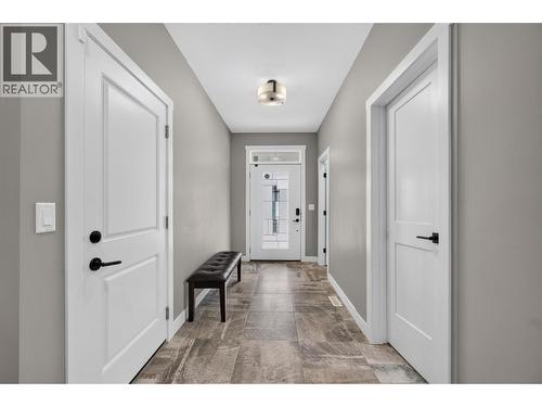 1791 10 Street Sw Unit# 27, Salmon Arm, BC - Indoor Photo Showing Other Room