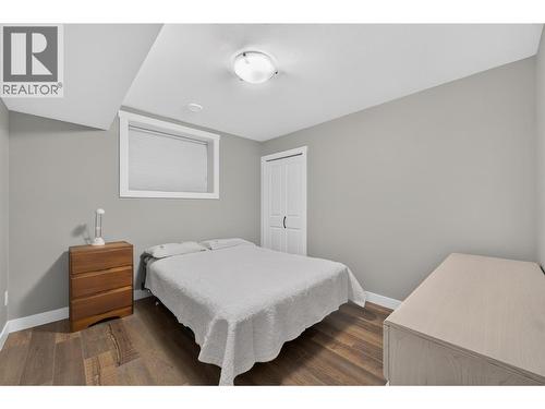 1791 10 Street Sw Unit# 27, Salmon Arm, BC - Indoor Photo Showing Bedroom