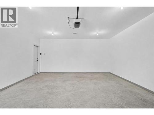 1791 10 Street Sw Unit# 27, Salmon Arm, BC - Indoor
