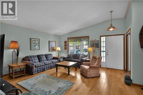 46 Anderson Avenue, Simcoe, ON - Indoor Photo Showing Living Room