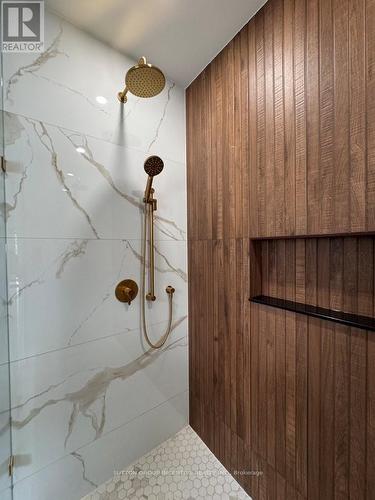 Ensuite Shower - 5 Jean Miller Court, Springwater, ON - Indoor