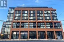515 - 2300 ST CLAIR AVENUE W Toronto, ON M6N 1K8