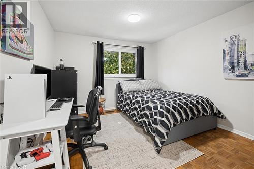 91 Hadati Road, Guelph, ON - Indoor Photo Showing Bedroom