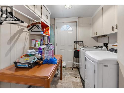 4016 Diamond Drive, Prince George, BC - Indoor Photo Showing Laundry Room