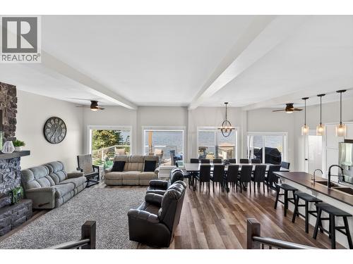 13239 Paradise Street, Fort St. John, BC - Indoor Photo Showing Living Room