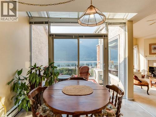 38 High Street Unit# 307, Nelson, BC - Indoor Photo Showing Dining Room