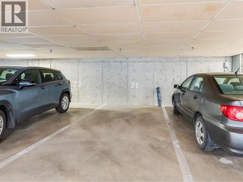 38 High Street Unit# 307, Nelson, BC - Indoor Photo Showing Garage