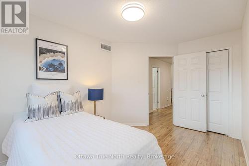 9 - 276 Keltie Private, Ottawa, ON - Indoor Photo Showing Bedroom