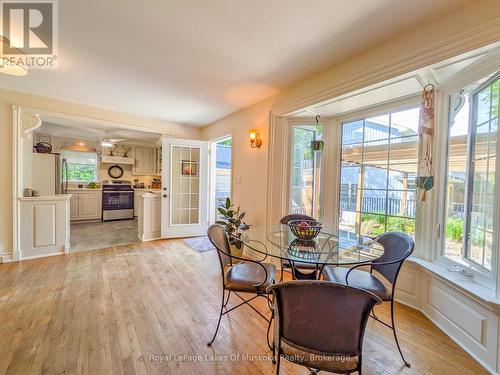 MAIN HS: Lounge Area - 212 James Street, Bracebridge, ON - Indoor