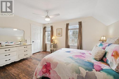 MAIN HS: Primary Bedroom - 212 James Street, Bracebridge, ON - Indoor Photo Showing Bedroom