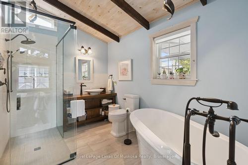 CARRIAGE HS: Ensuite Bathroom (2nd Floor) - 212 James Street, Bracebridge, ON - Indoor Photo Showing Bathroom