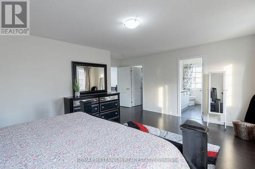 8 Zelda Road, Brampton, ON - Indoor Photo Showing Bedroom