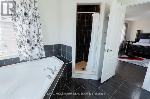 8 Zelda Road, Brampton, ON - Indoor Photo Showing Bathroom