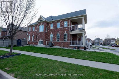 8 Zelda Road, Brampton, ON - Outdoor