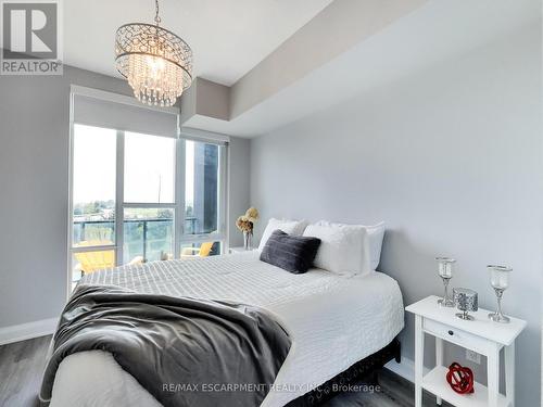 318 - 16 Concord Place, Grimsby, ON - Indoor Photo Showing Bedroom