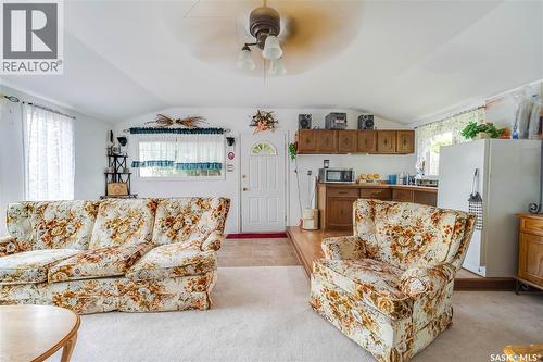 547 Douglas Drive, Buffalo Pound Lake, SK - Indoor Photo Showing Living Room