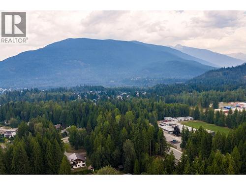 Your surroundings close to Cabot - 1587 Pratico Road, Revelstoke, BC - Outdoor With View