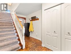 Main entrance going to both lower and upper level - 