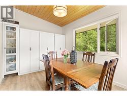 Dining area Main lots of cupboards - 