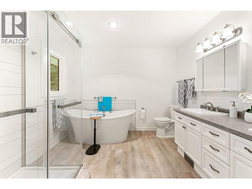 Full new ensuite - 1587 Pratico Road, Revelstoke, BC - Indoor Photo Showing Bathroom
