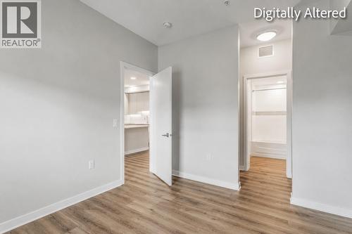 722 Valley Road Unit# 200, Kelowna, BC - Indoor Photo Showing Other Room