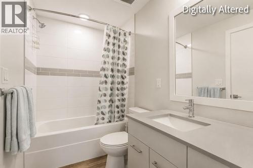 Master Ensuite - 722 Valley Road Unit# 200, Kelowna, BC - Indoor Photo Showing Bathroom