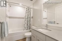 Master Ensuite - 