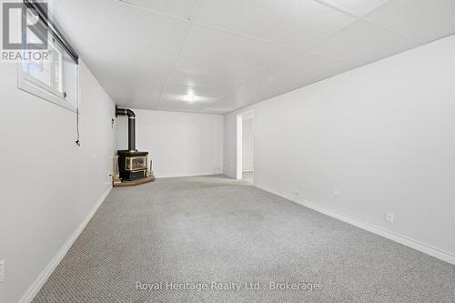 56 Fifth Avenue, Quinte West (Murray Ward), ON - Indoor Photo Showing Other Room