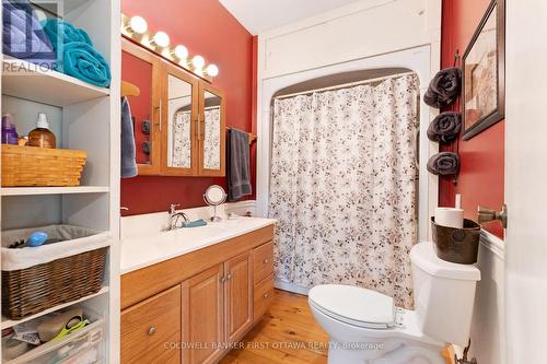 127 Rose Mac Drive, Drummond/North Elmsley, ON - Indoor Photo Showing Bathroom