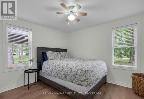 1970 Garrison Road, Fort Erie (Crescent Park), ON - Indoor Photo Showing Bedroom