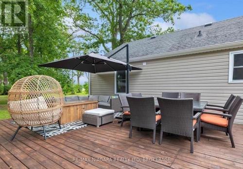 1970 Garrison Road, Fort Erie (Crescent Park), ON - Outdoor With Deck Patio Veranda With Exterior