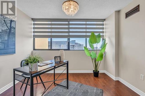 1907 - 3590 Kaneff Crescent, Mississauga, ON - Indoor Photo Showing Other Room