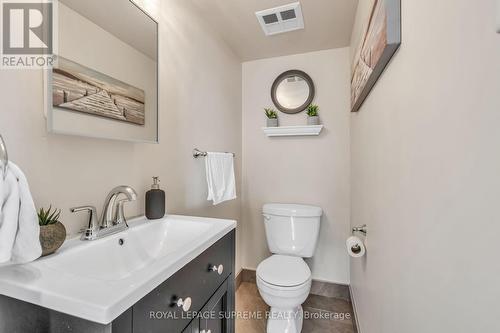 1907 - 3590 Kaneff Crescent, Mississauga, ON - Indoor Photo Showing Bathroom