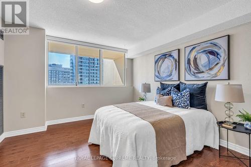 1907 - 3590 Kaneff Crescent, Mississauga, ON - Indoor Photo Showing Bedroom