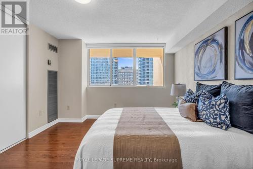 1907 - 3590 Kaneff Crescent, Mississauga, ON - Indoor Photo Showing Bedroom