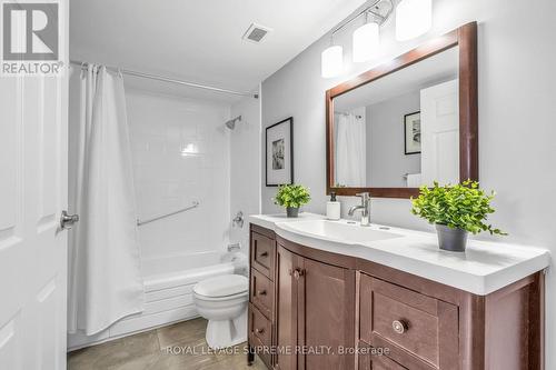 1907 - 3590 Kaneff Crescent, Mississauga, ON - Indoor Photo Showing Bathroom