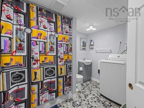 4 Elmdale Crescent, Leiblin Park, NS - Indoor