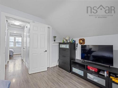 4 Elmdale Crescent, Leiblin Park, NS - Indoor