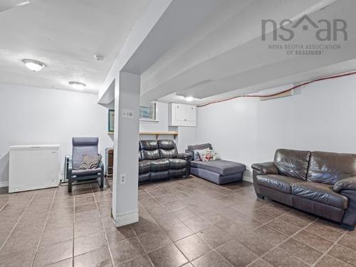 4 Elmdale Crescent, Leiblin Park, NS - Indoor