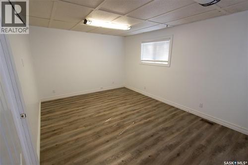 376 6Th Avenue Nw, Swift Current, SK - Indoor Photo Showing Other Room