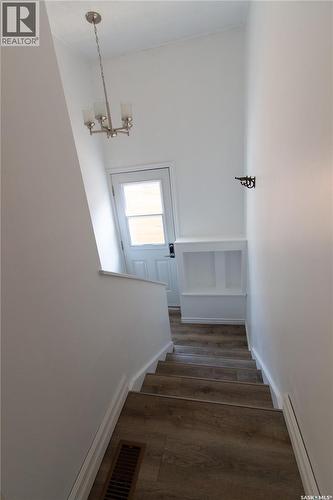 376 6Th Avenue Nw, Swift Current, SK - Indoor Photo Showing Other Room