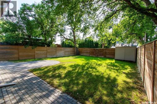 376 6Th Avenue Nw, Swift Current, SK - Outdoor With Backyard