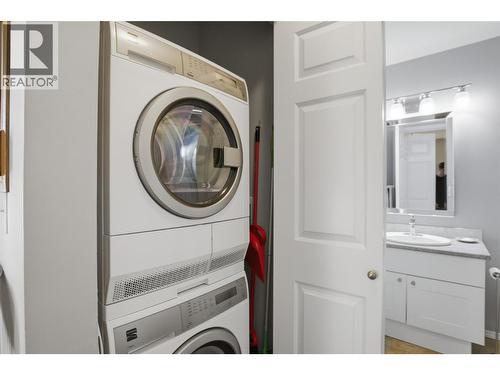 1750 Pacific Way Unit# 6, Kamloops, BC - Indoor Photo Showing Laundry Room