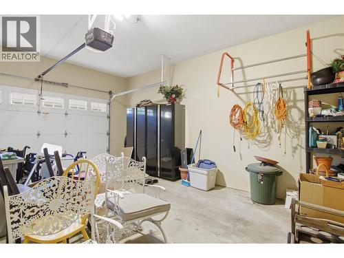 1750 Pacific Way Unit# 6, Kamloops, BC - Indoor Photo Showing Garage