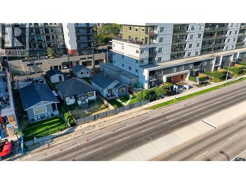 615 Clement Avenue, Kelowna, BC - Outdoor