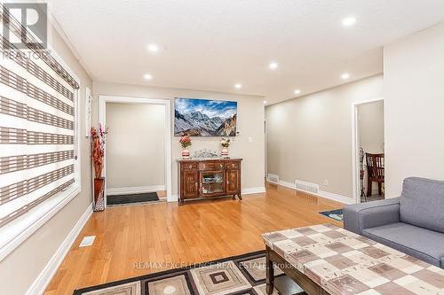 7208 Hermitage Road, Mississauga, ON - Indoor