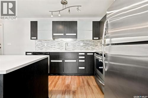 206 1510 Neville Drive, Regina, SK - Indoor Photo Showing Kitchen With Upgraded Kitchen